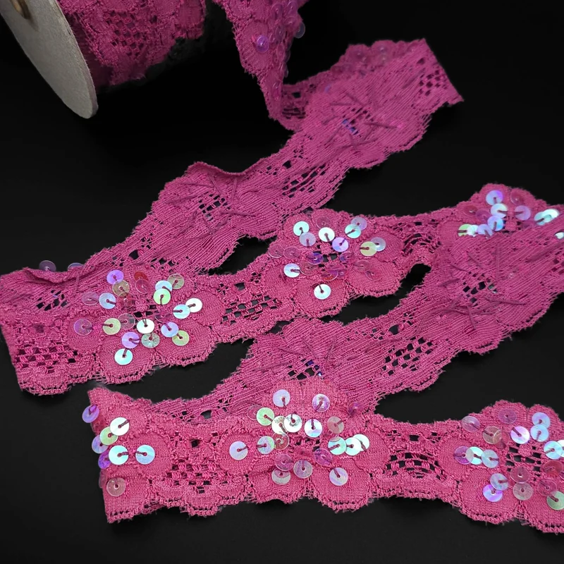 Galon de dentelle florale extensible à paillettes | Rose fuchsia | 35 mm - 1 3/8''