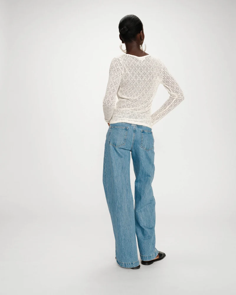 Top en dentelle ajusté boutonné col V ecru Venezia