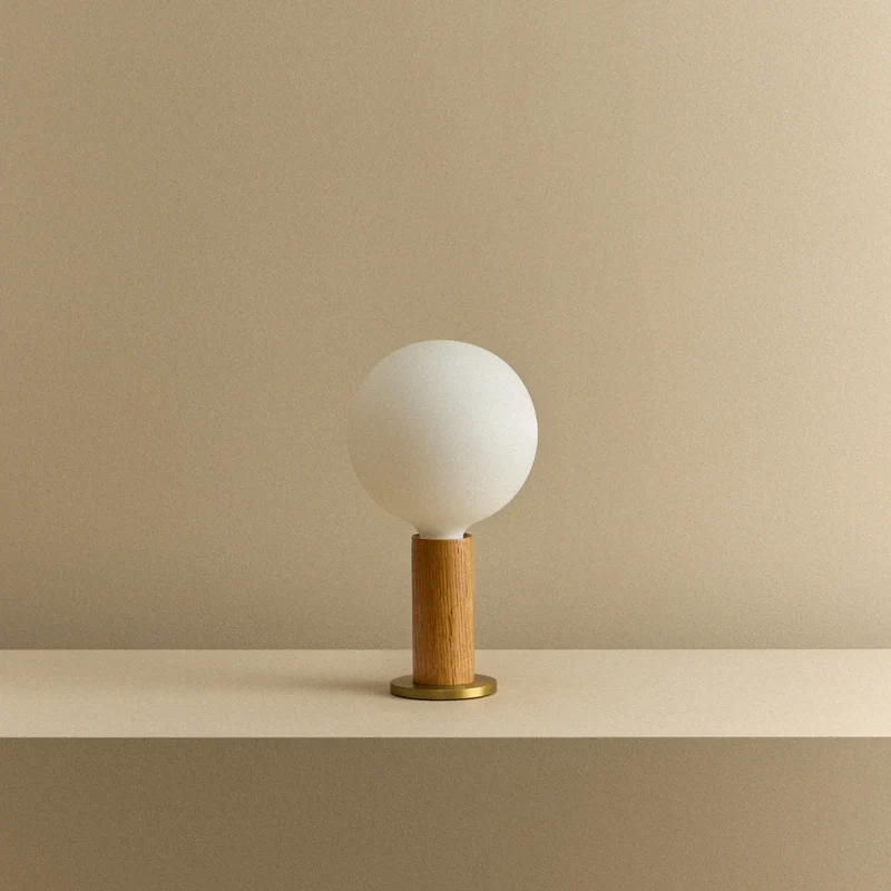 Knuckle Table Lamp in Oak + Sphere IV