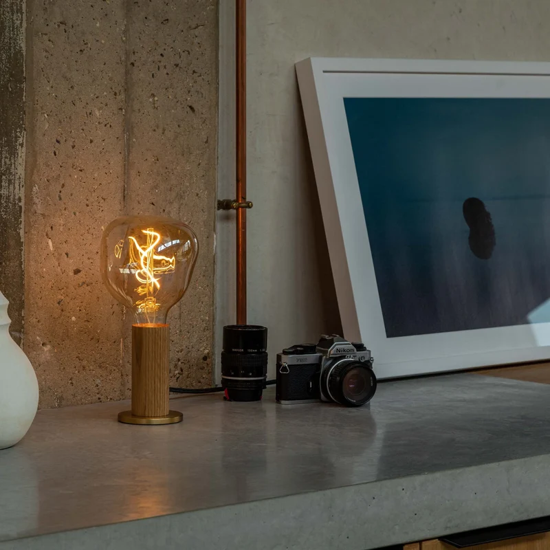 Knuckle Table Lamp in Walnut + Voronoi I Set