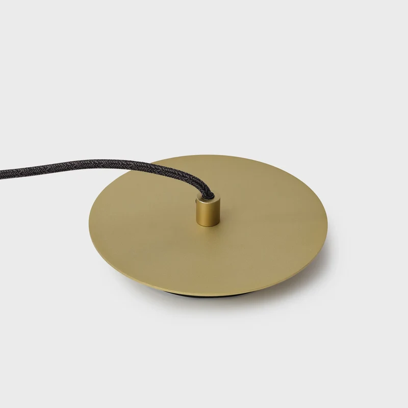 Loop Single Pendant in Gold + Sphere IV