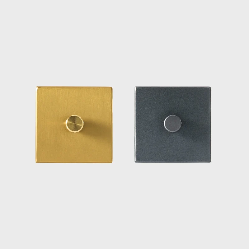 Single Rotary Wall Dimmer in Brass