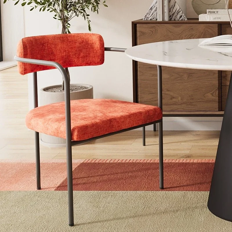 Chaise de salle manger tapiss e avec accoudoirs, velours ocre, Barbara