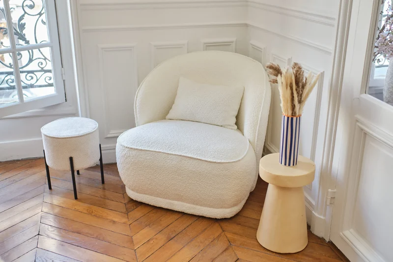 Fauteuil design boucl blanc Pablo