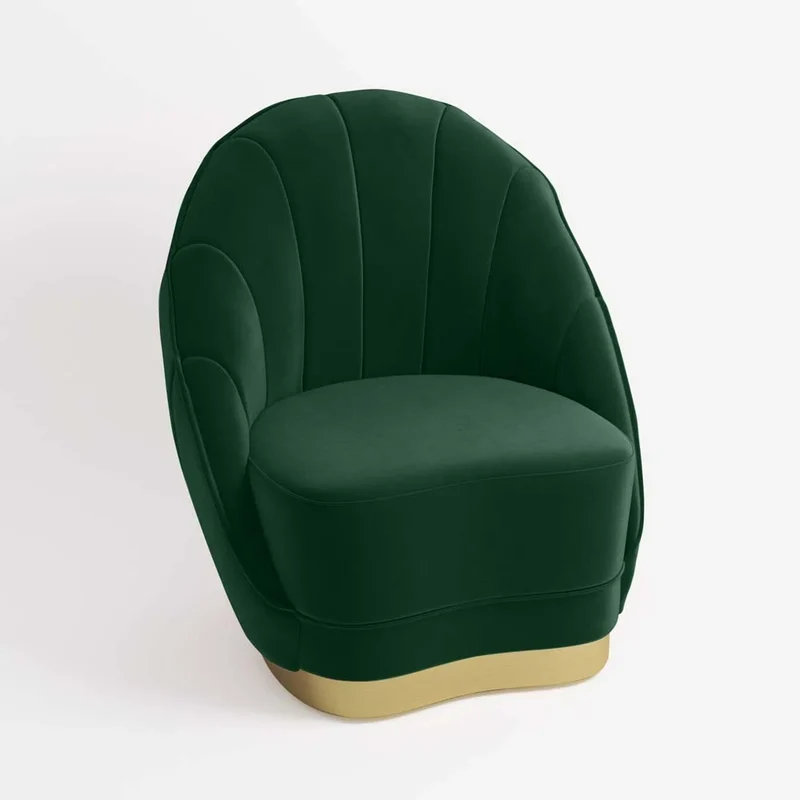 Fauteuil en velours vert sapin, base cerclage dor effet laiton