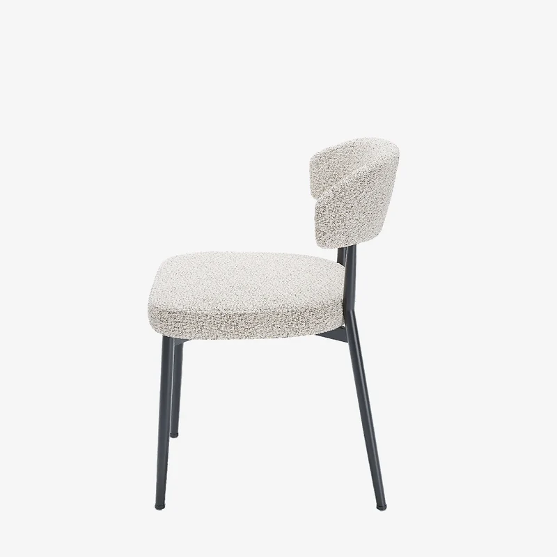 Lot de 2 chaises de salle manger en tissu bouclette gris et blanc & m tal noir Mona