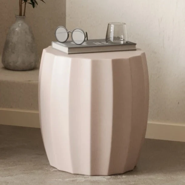 Table d'appoint ronde en magn sie rose p le Grenade