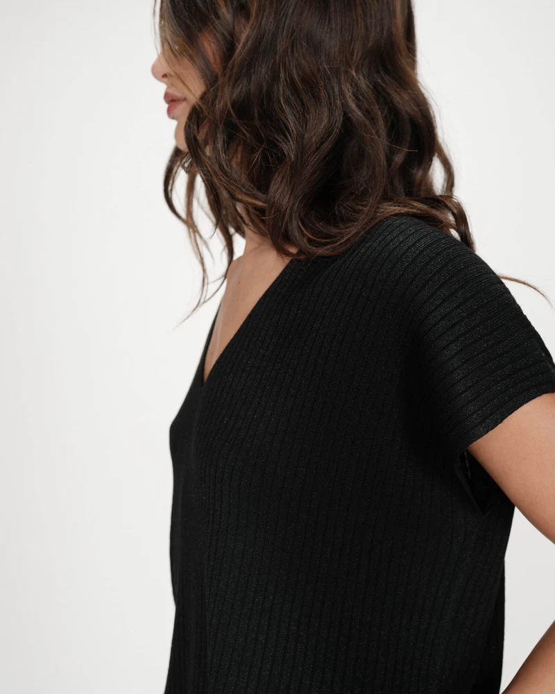 Top large en lurex col V noir Vaporo