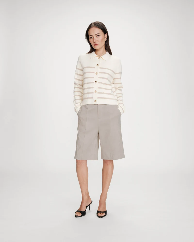 Cardigan boutonné à col chemise avec poches ecru Maelys