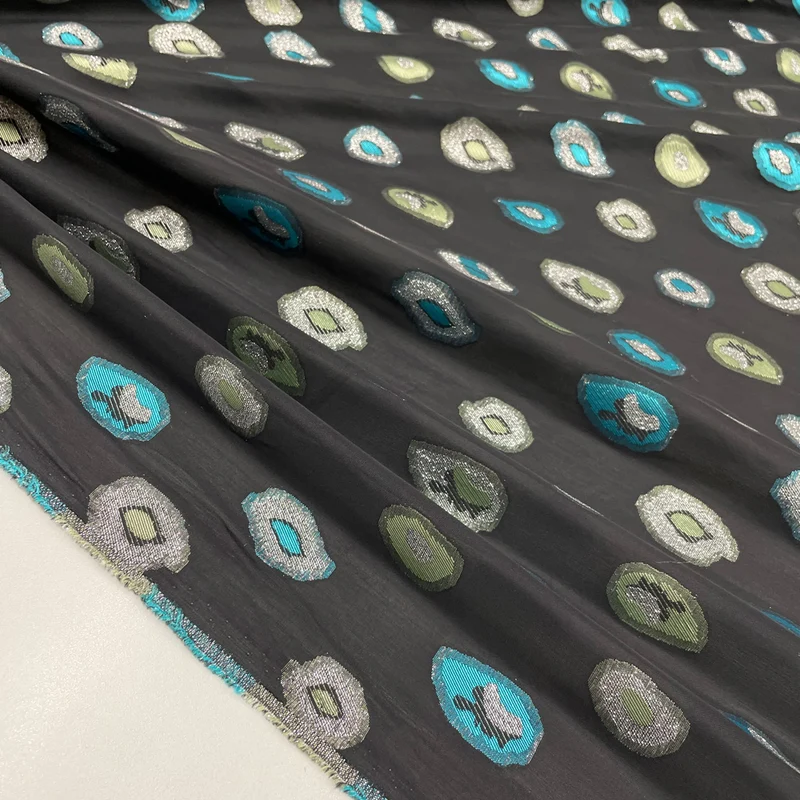 Tissu lancé découpé, viscose - Concrete