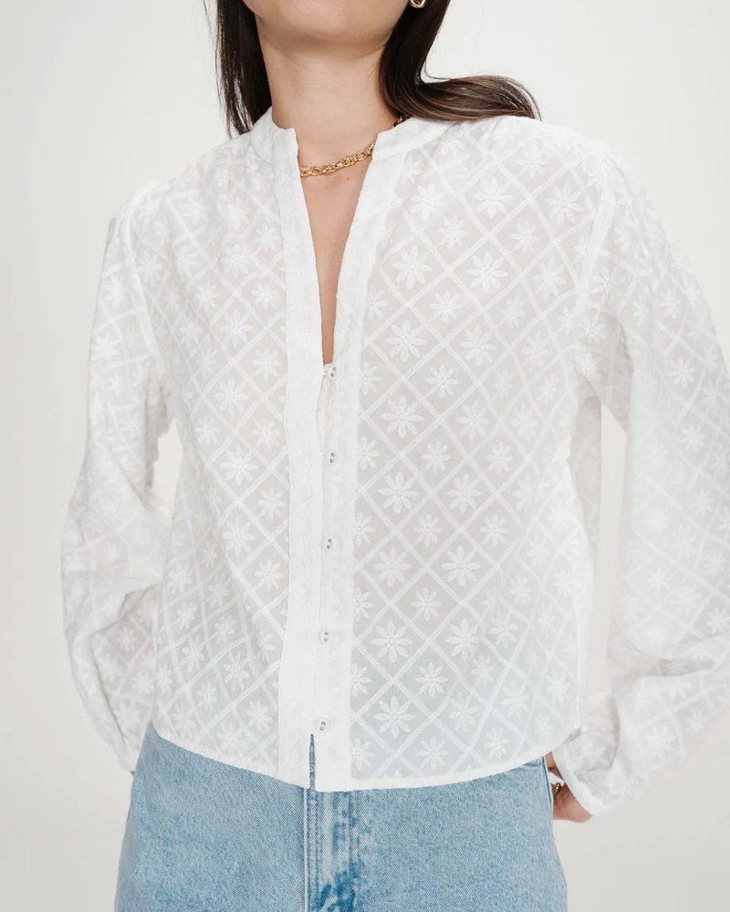Blouse broderie anglaise col mao en coton ivoire Vandita