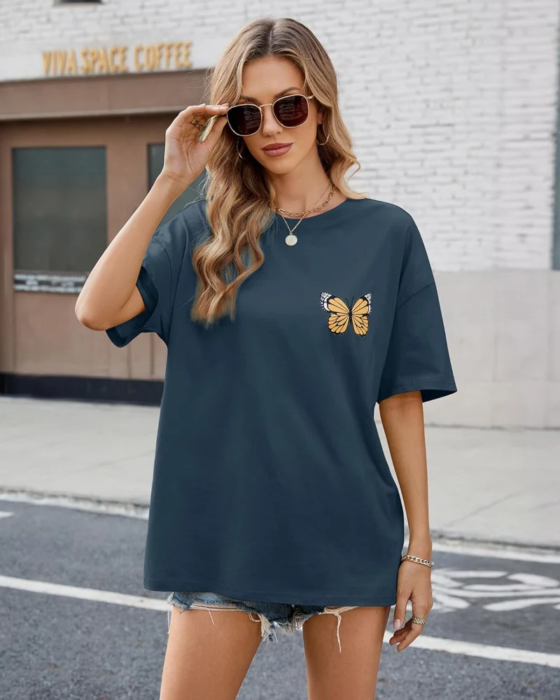 Sloane T-Shirt Oversize Femme – Tee Vintage en Coton avec Imprimé Papillon & Coupe Loose