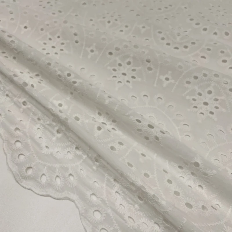 Tissu Brodé, Broderie anglaise Coton - Giada