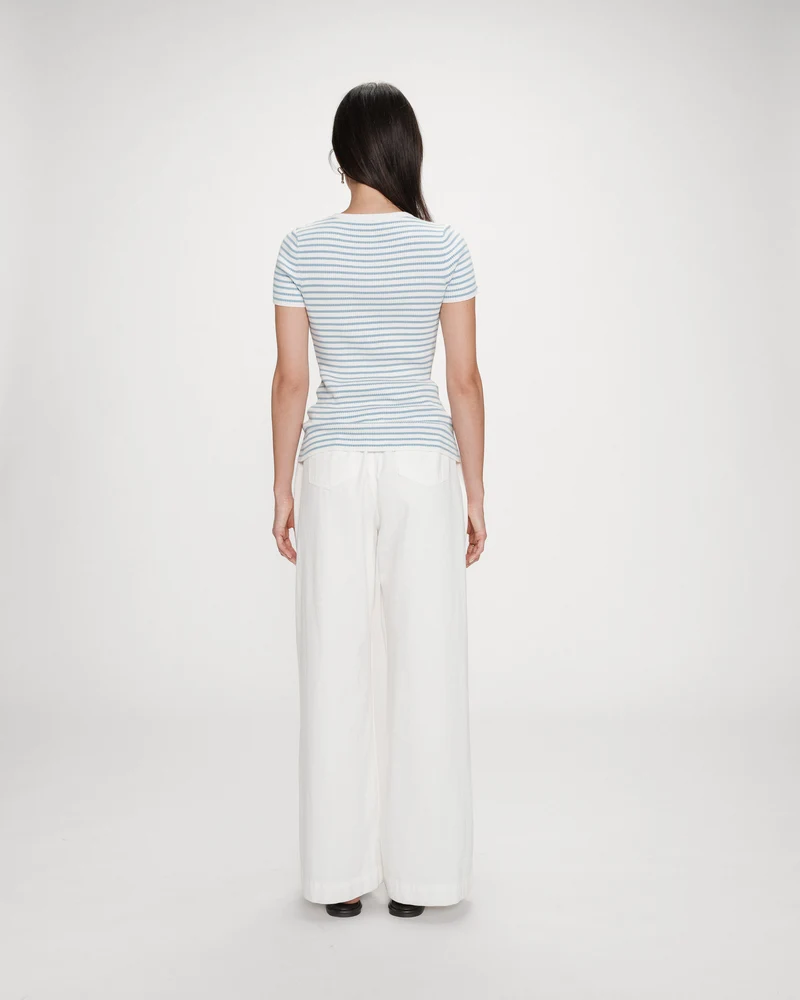 Pull en fine maille ajusté manches courtes bleuet Vendredi