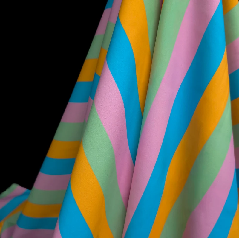 Tissu maillot de bain extensible dans les 4 sens | Vagues de gelato | Pastel multicolore | Exclusivité Les Tissées