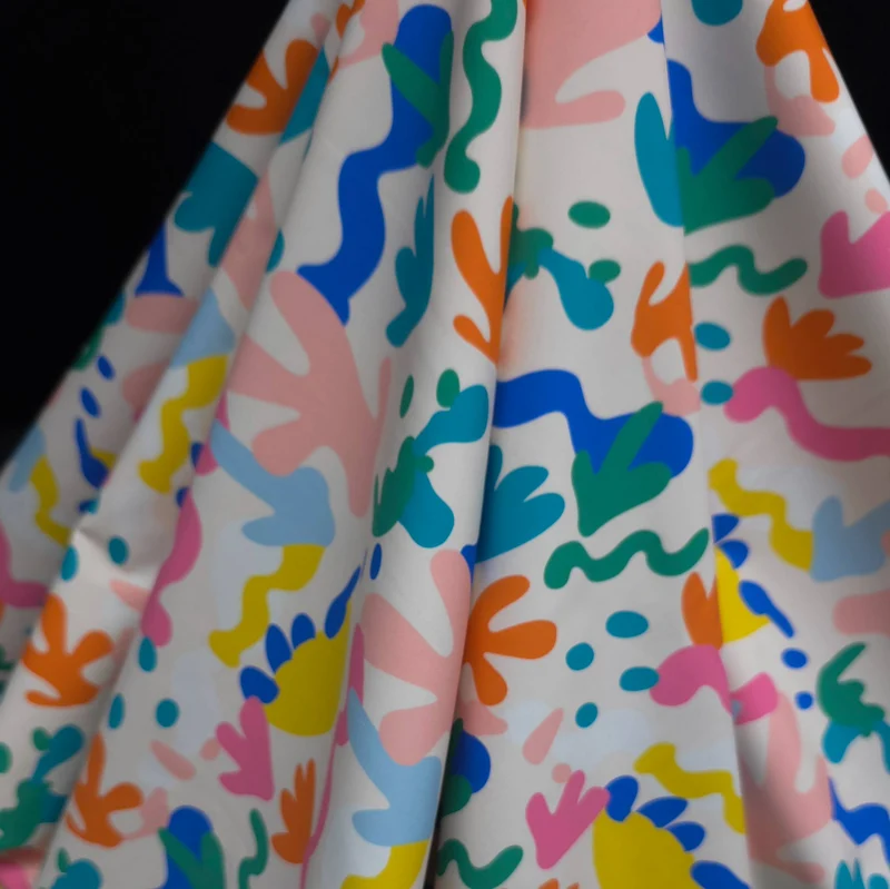 Tissu maillot de bain extensible dans les 4 sens | Découpes côtières | Multicolore | Exclusivité Les Tissées