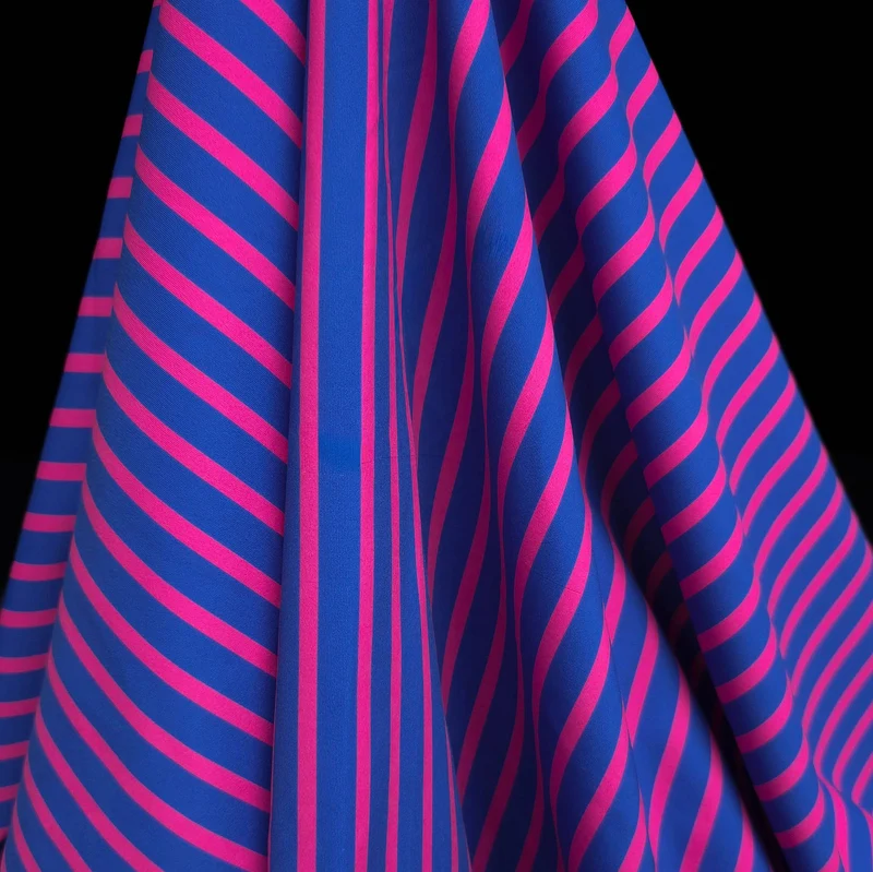 Tissu maillot de bain extensible dans les 4 sens | Cabana Club | Bleu et rose | Exclusivité Les Tissées
