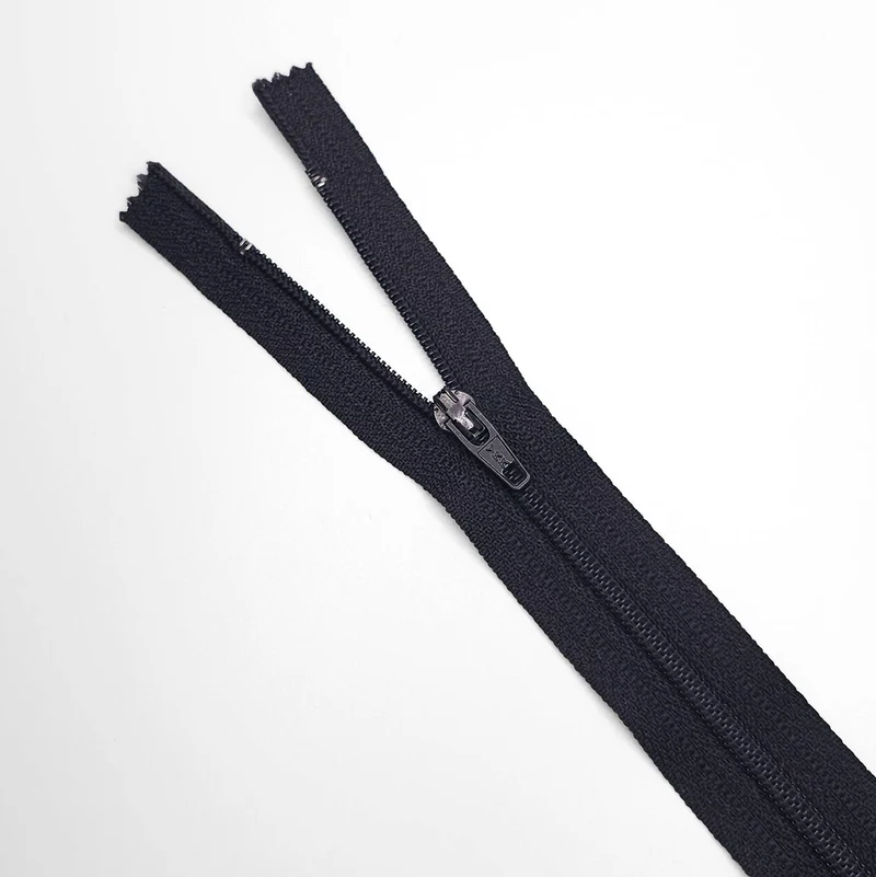 YKK | Fermeture éclair À Bout Fermé | Spirale | #2 | 7 3/4'' - 19.5 cm | SS348 - SS351