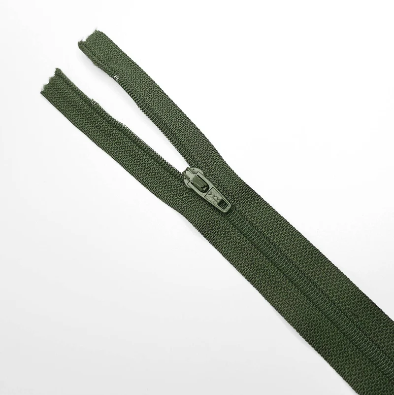 YKK | Fermeture éclair À Bout Fermé | Spirale | #2 | 7 3/4'' - 19.5 cm | SS339 - SS347