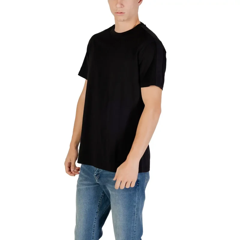 Armani Exchange Hommes T Shirt noir à manches courtes et col rond en coton