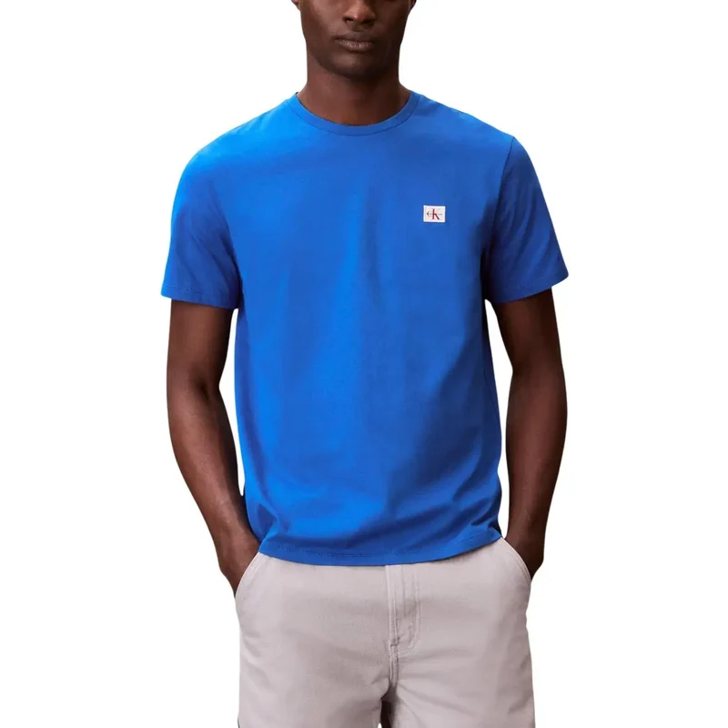 T-Shirt noir à manches courtes et col crêpé