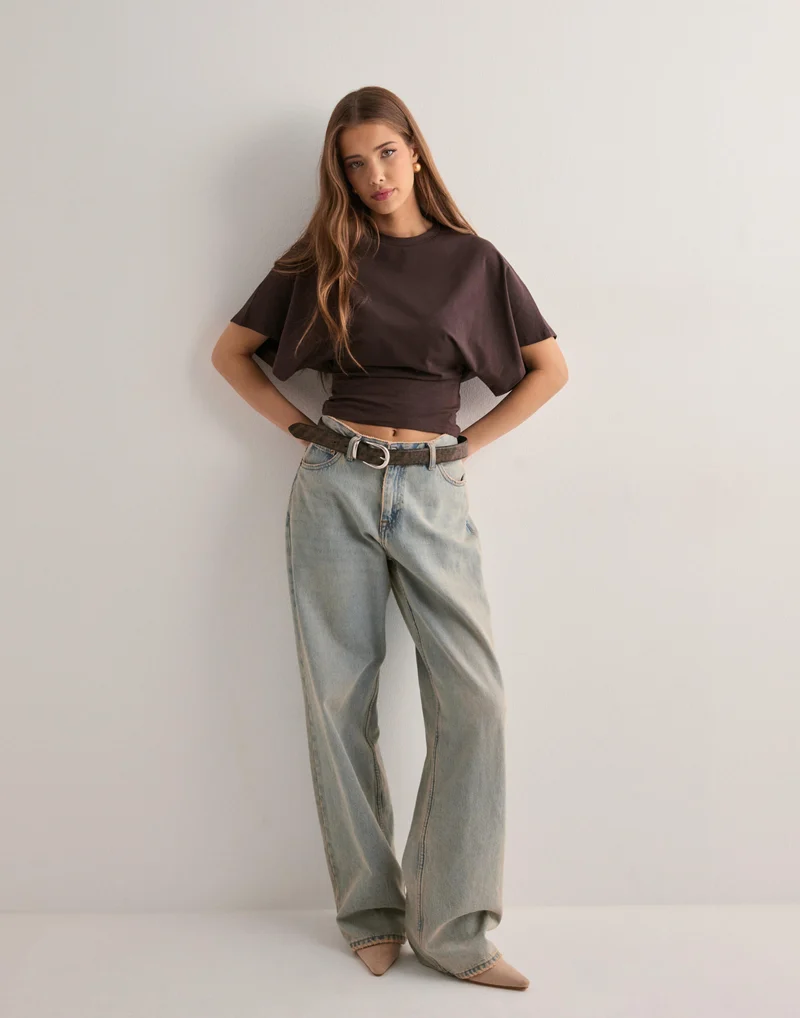 Isabelle T-Shirt Femme – T-Shirt Élégant avec Manches Évasées et Coupe Cintrée Flatteuse
