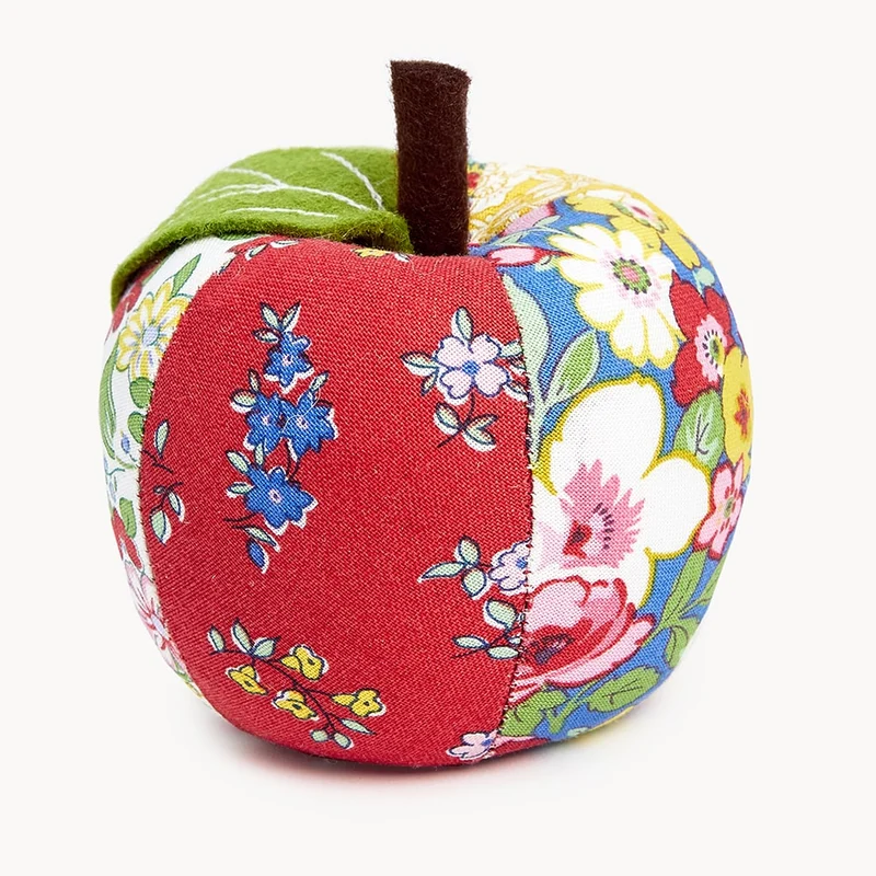 Liberty | Coussin à épingles Pomme | Collection Heirloom