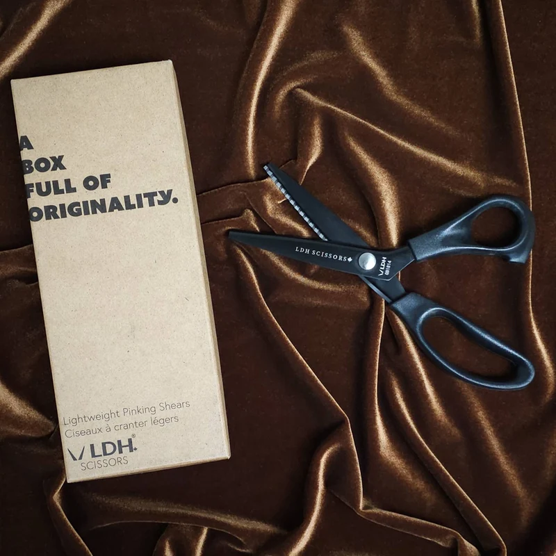 LDH | Ciseaux Cranteurs Légers - 9" (23 cm)