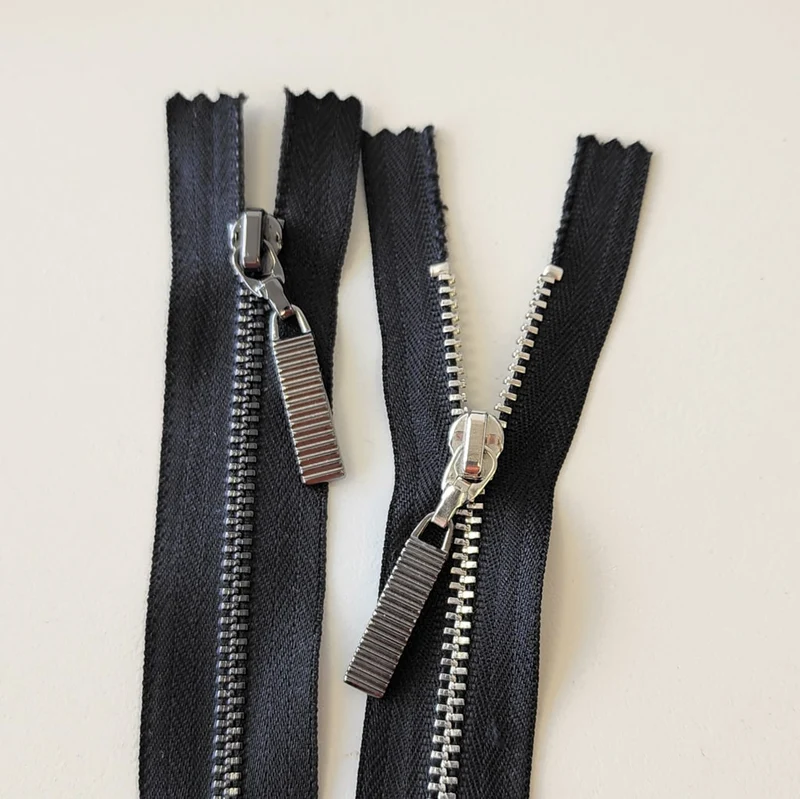 KKF | Fermeture éclair à bout fermé | Métal | #3 | 6.5" / 16.5 cm | Noir