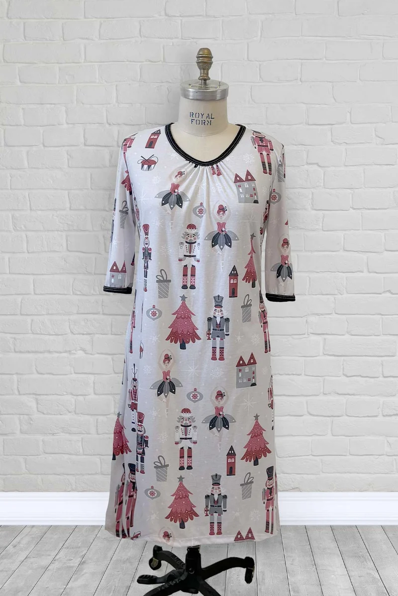 1XN131-2C316-Adaptive Nightgown With Pleats At Neckline