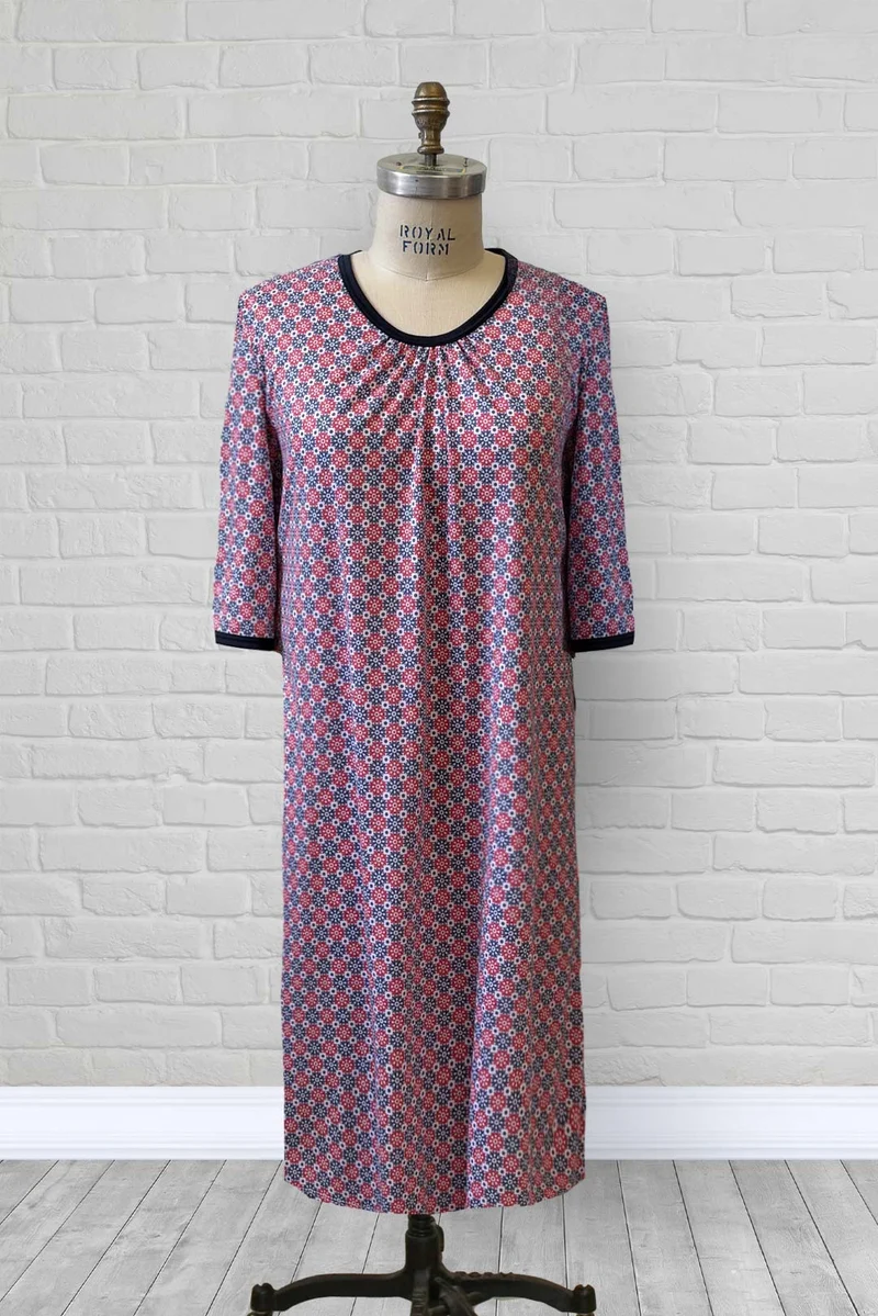 1XN131-2D304-Adaptive Nightgown With Pleats At Neckline