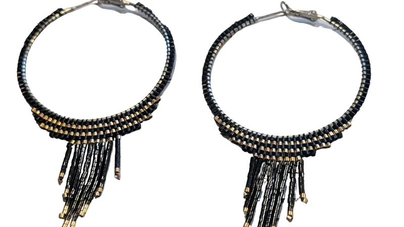 Boucles d'oreilles Créoles Noires & Dorées à Franges