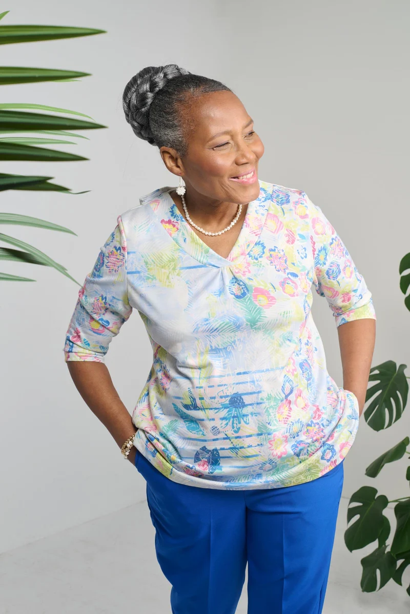 1PT340-2B602-Adaptive Top, V Neck