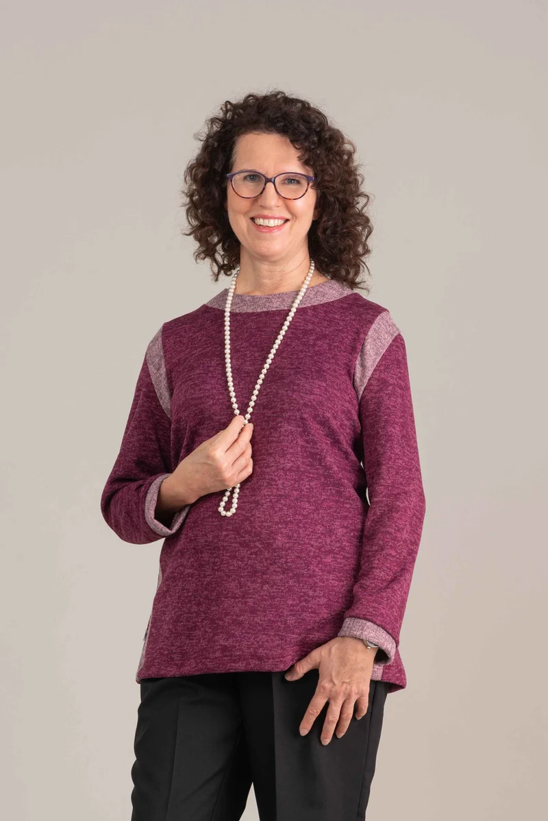 1NT322-1U607-Adaptive Top With Round Neck