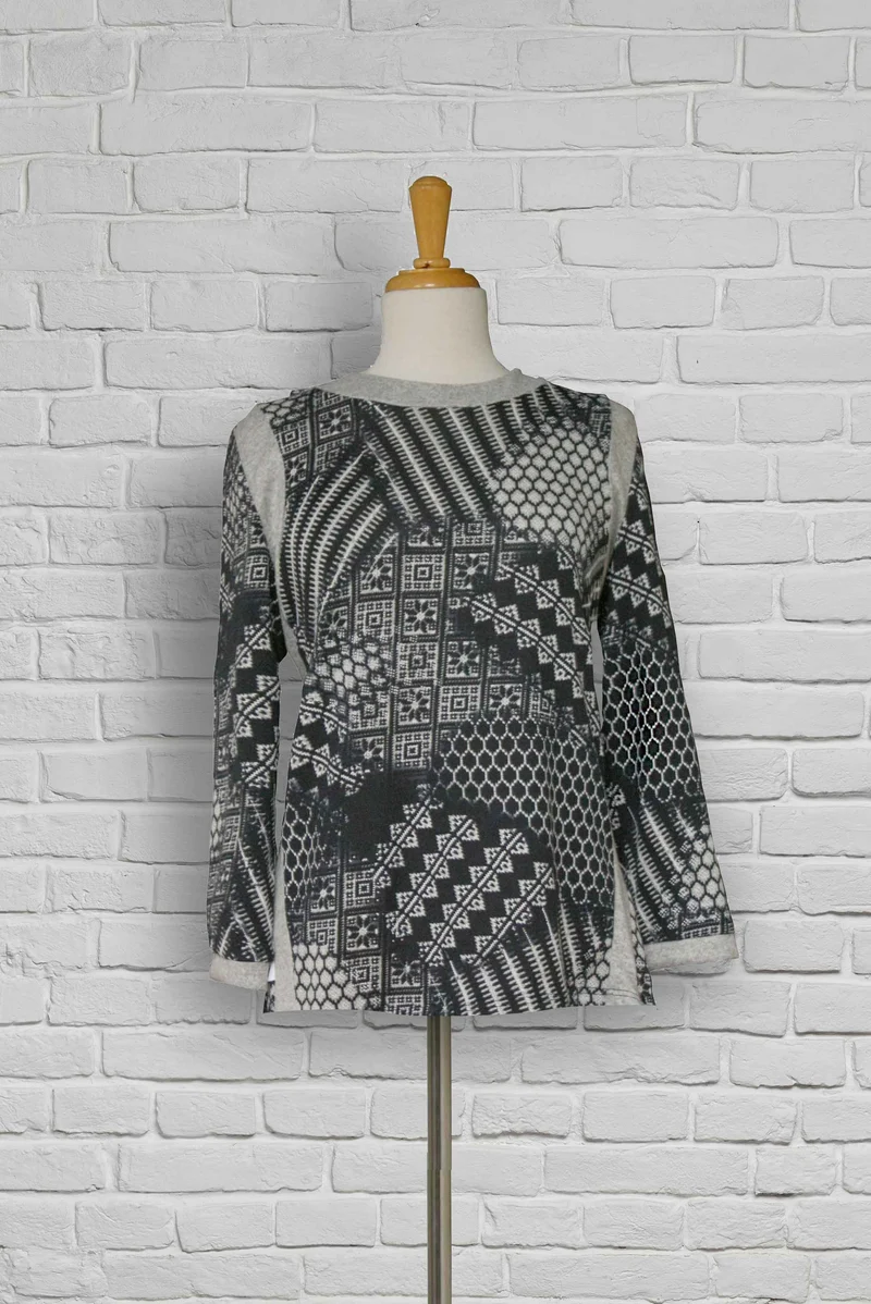 1NT322-1T161-Adaptive Top With Round Neck