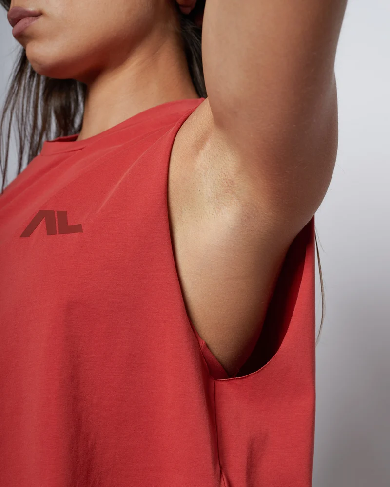 Low Logo Crop Tank - Red Clay