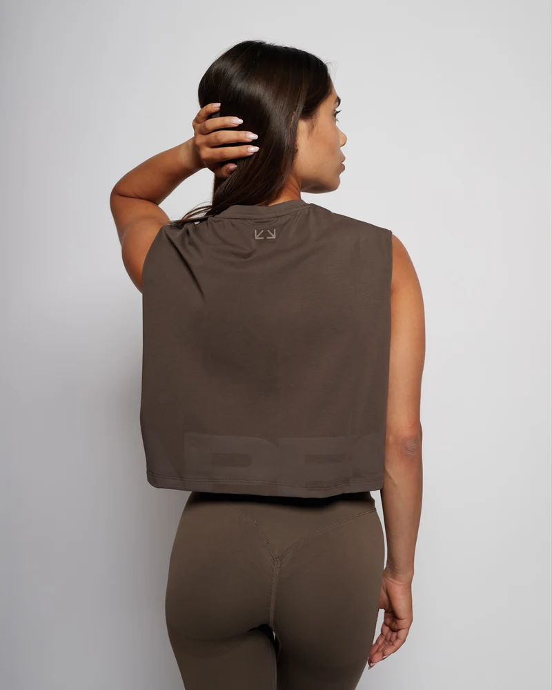 Low Logo Crop Tank - Coffee Bean