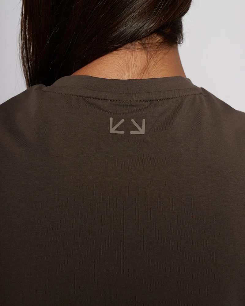 Low Logo Crop Tank - Coffee Bean