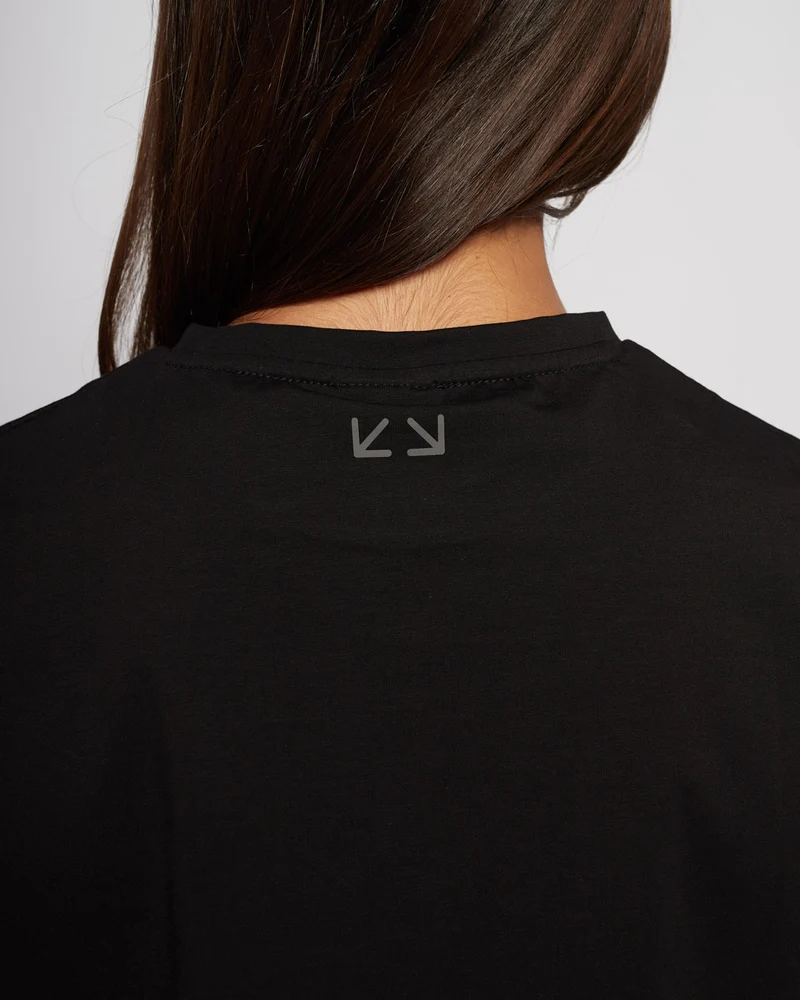 Low Logo Crop Tank - Black