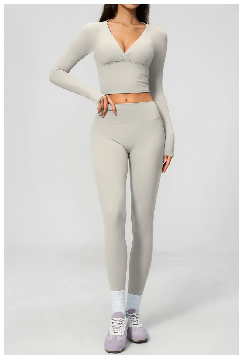 SPARK Women's Slim-Fit Long-Sleeve Yoga Top ZC4208