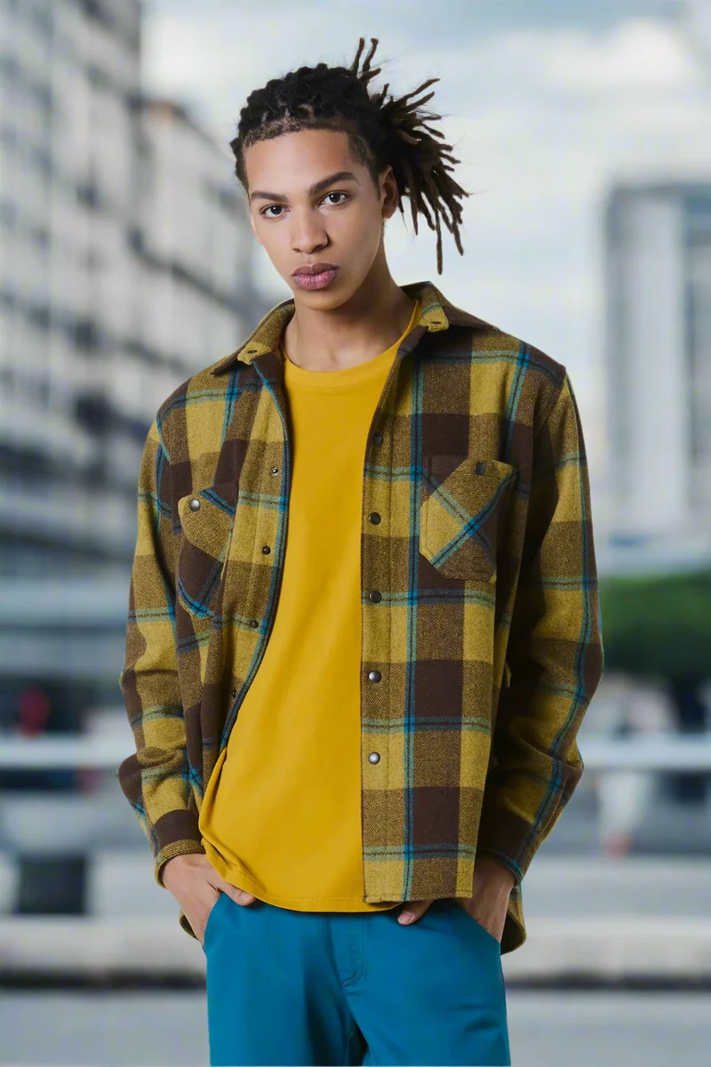 Chemise en flanelle de laine à carreaux
