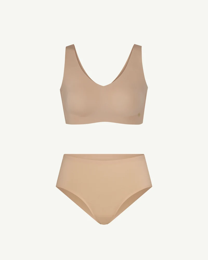 SoftForm Pullover Bra + Free Undies