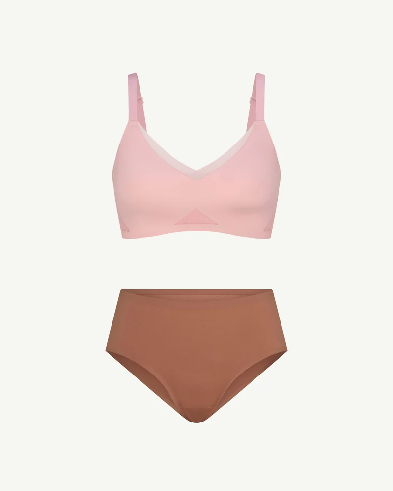 CrossOver Contour Bra + Free Undies