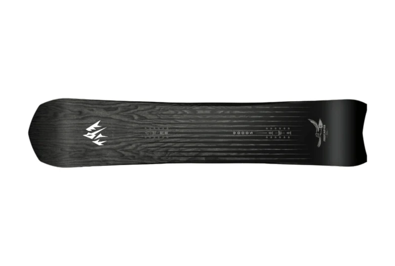 FREECARVER 9000S SNOWBOARD