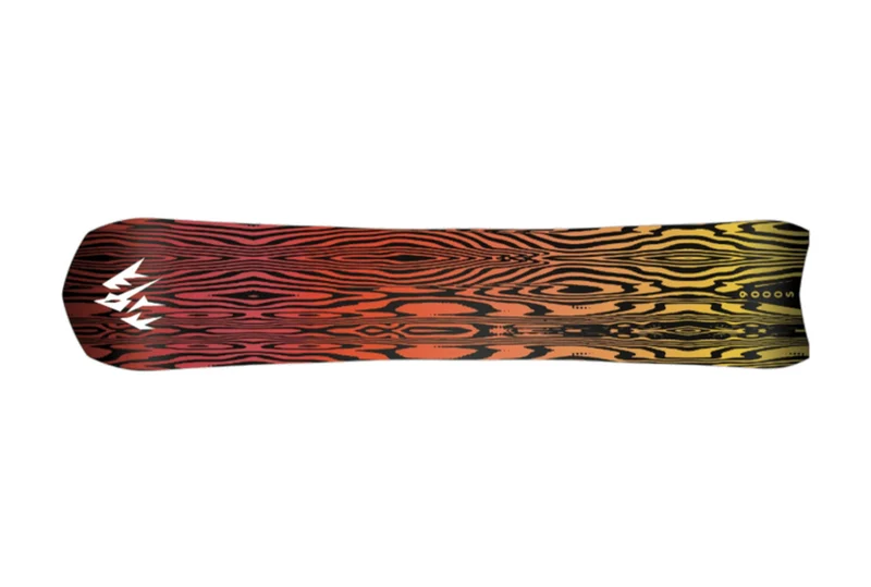 FREECARVER 9000S SNOWBOARD
