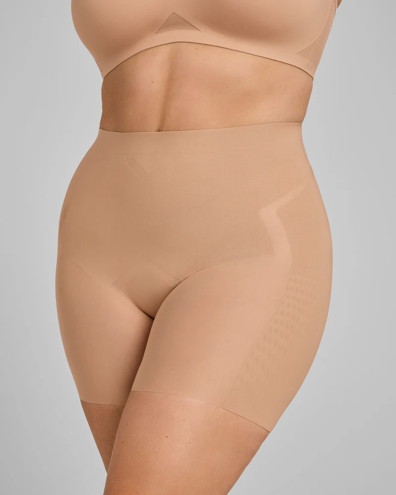 MeshSculpt Mid-Waist Short