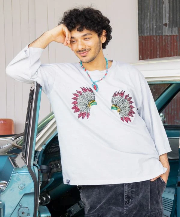 T-shirt brodé style vintage pour homme