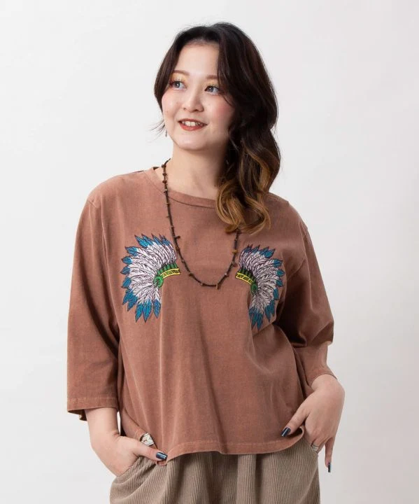 T-shirt brodé style vintage