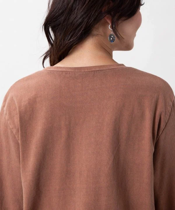T-shirt brodé style vintage