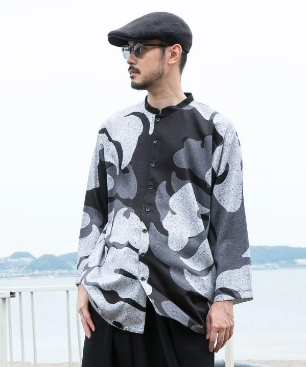 FUKUJIKAKU - T-shirt imprimé Kanji artistique